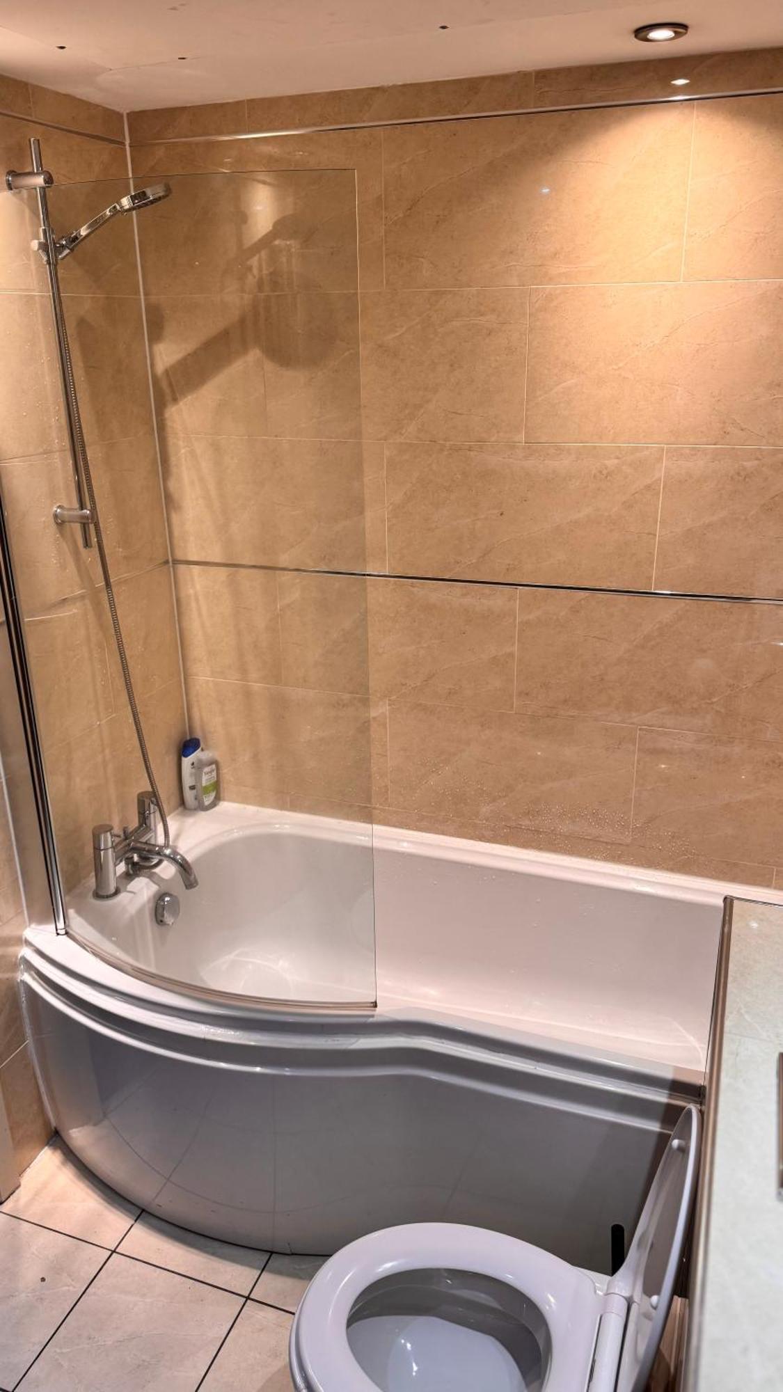 Am Apartments Bradford  Ngoại thất bức ảnh